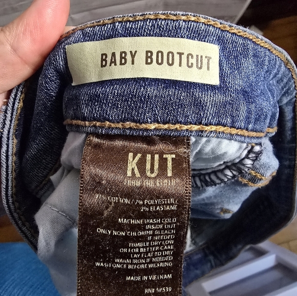 Kut from the Kloth Light Blue Baby Boot Cut Jeans Size 10 Women - Picture 7 of 7